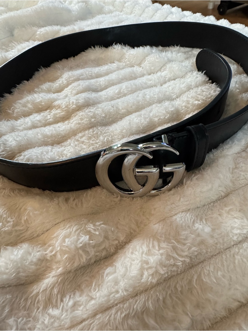 Women’s Black Leather Belt with Silver Buckle - Picture 9 of 9